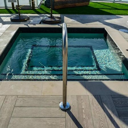 Upscale Comfort And Breathtaking Views At H Hollywood Residences By Zelloo Beverley Beach Exterior photo