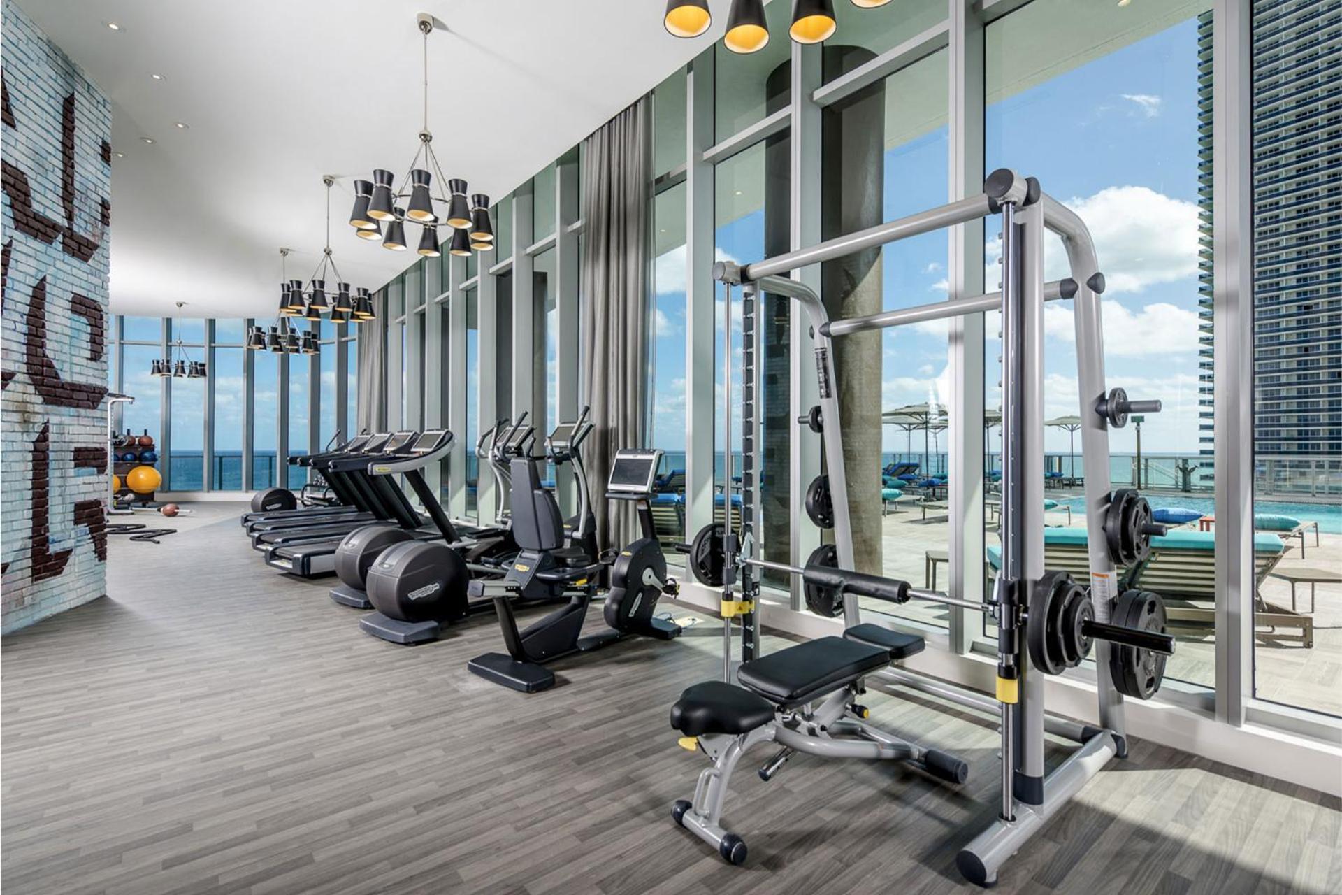 Upscale Comfort And Breathtaking Views At H Hollywood Residences By Zelloo Beverley Beach Exterior photo