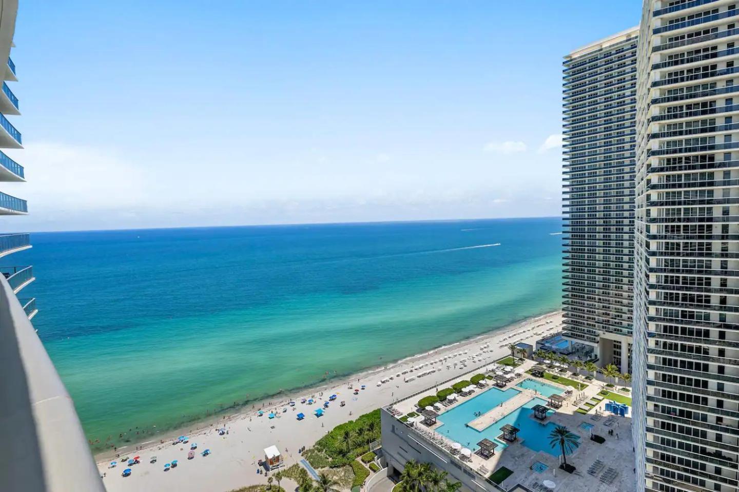Upscale Comfort And Breathtaking Views At H Hollywood Residences By Zelloo Beverley Beach Exterior photo